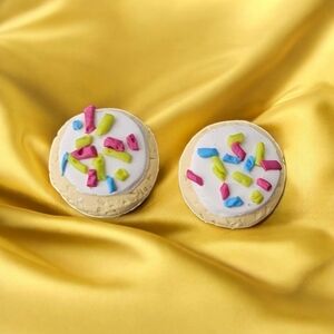 NWT, Earrings - cookies with sprinkles, light weight, hypoallergenic